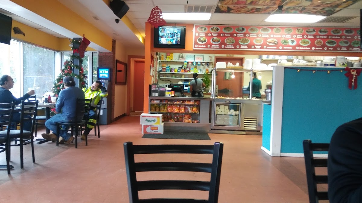 Brazas Del Campo Deli & Grocery